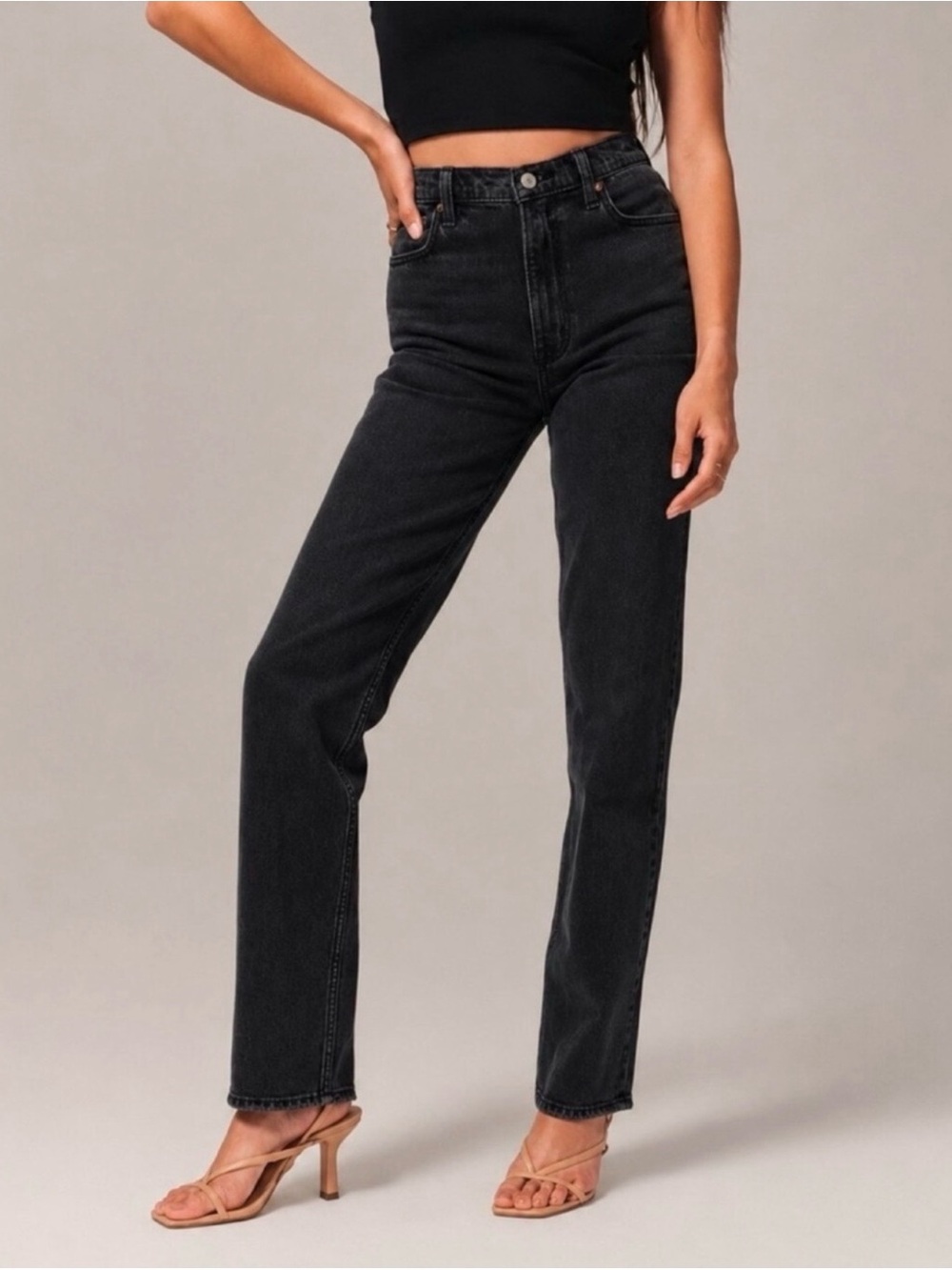 Abercrombie & Fitch The ’90s Straight Ultra High Rise Black Jeans Size 29 / 8R